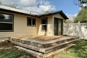 909 Hill Wood Dr, Austin, TX 78745 - Photo 14