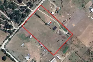 135 Wilbarger Bend Rd, Bastrop, TX 78602 - Photo 2