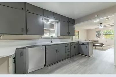 574 Oaklawn Drive, Rockdale, TX 76567 - Photo 6