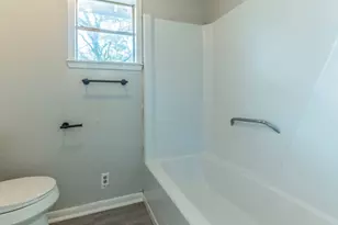 574 Oaklawn Dr, Rockdale, TX 76567 - Photo 10