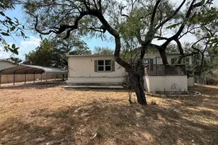 435 Horseshoe Dr, Kingsland, TX 78639 - Photo 2