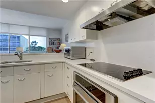 1801 Lavaca St, Austin, TX 78701 - Photo 6