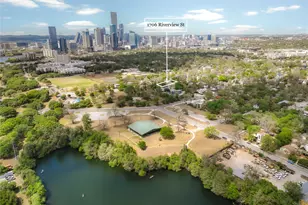 1706 Riverview St, Austin, TX 78702 - Photo 2