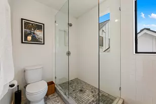 1114 E 3rd St, Austin, TX 78702 - Photo 26