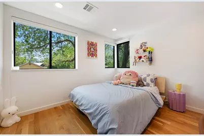 1114 E 3rd Street #1, Austin, TX 78702 - Photo 28