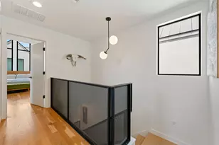 1114 E 3rd St, Austin, TX 78702 - Photo 18