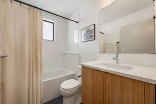 1114 E 3rd St, Austin, TX 78702 - Photo 30