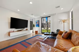 1114 E 3rd St, Austin, TX 78702 - Photo 8