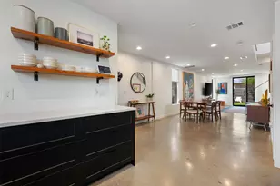 1114 E 3rd St, Austin, TX 78702 - Photo 18