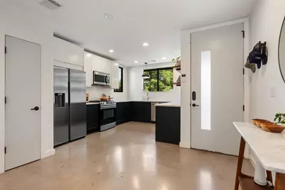 1114 E 3rd Street #1, Austin, TX 78702 - Photo 4