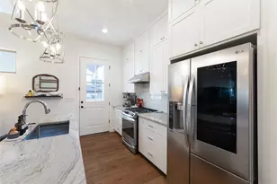 4704 Duval St, Austin, TX 78751 - Photo 8