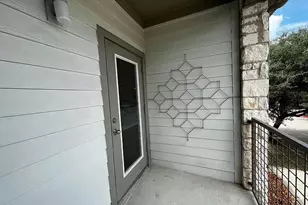 1201 Grove Blvd, Austin, TX 78741 - Photo 14