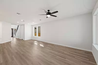 260 Bloomington Loop, Hutto, TX 78634 - Photo 8