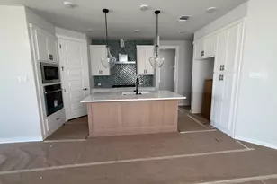 260 Bloomington Loop, Hutto, TX 78634 - Photo 6