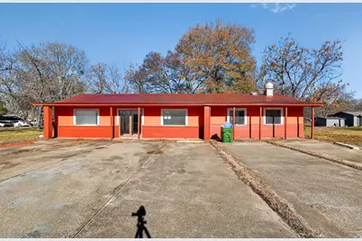 708 W 8th Street, Hearne, TX 77859 - Photo 1