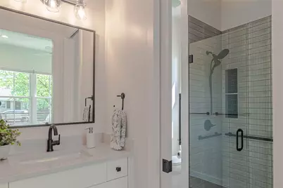 5805 Chesterfield Avenue, Austin, TX 78752 - Photo 26