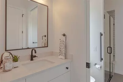 5805 Chesterfield Avenue, Austin, TX 78752 - Photo 24