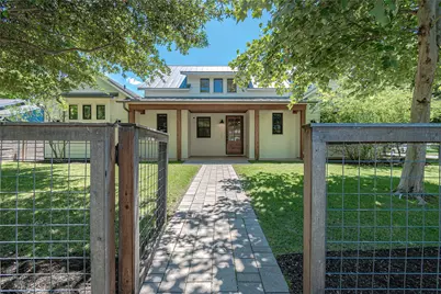 5805 Chesterfield Avenue, Austin, TX 78752 - Photo 1