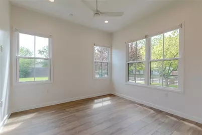 5805 Chesterfield Avenue, Austin, TX 78752 - Photo 22