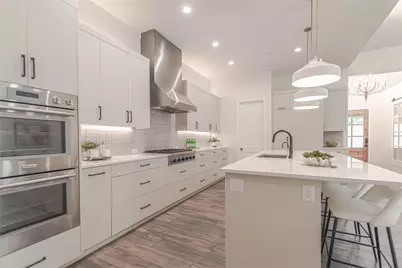 5805 Chesterfield Avenue, Austin, TX 78752 - Photo 12