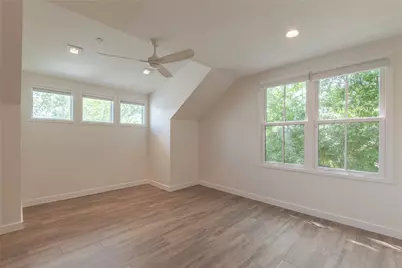 5805 Chesterfield Avenue, Austin, TX 78752 - Photo 32
