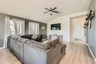 349 Tailwind Dr, Kyle, TX 78640 - Photo 6