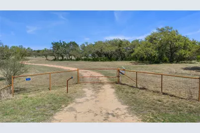 2502 Ranch Road 1323, Johnson City, TX 78636 - Photo 18