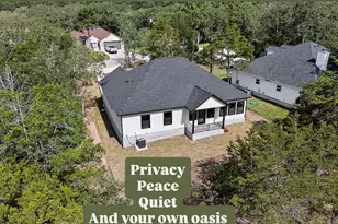137 N Pohakea Dr, Bastrop, TX 78602 - Photo 2