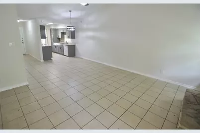 8809 Piney Point #B, Austin, TX 78729 - Photo 6
