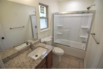 8809 Piney Point #B, Austin, TX 78729 - Photo 10