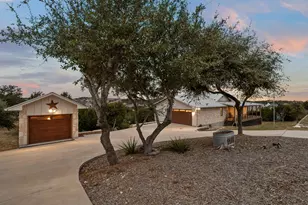 4408 Hennig Dr, Austin, TX 78738 - Photo 2