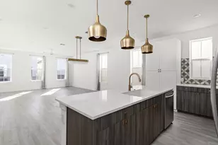 2624 Metcalfe Rd, Austin, TX 78741 - Photo 10
