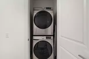 2624 Metcalfe Rd, Austin, TX 78741 - Photo 12