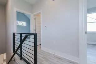 1042 Rosemont St, Austin, TX 78723 - Photo 14