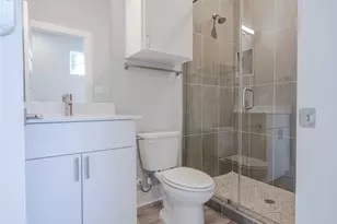 1042 Rosemont St, Austin, TX 78723 - Photo 16