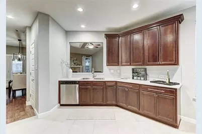 8914 Bridgewood Trail, Austin, TX 78729 - Photo 20