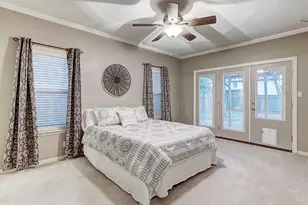 8914 Bridgewood Trail, Austin, TX 78729 - Photo 10
