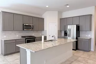 605 Elm Green St, Hutto, TX 78634 - Photo 6