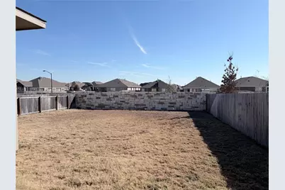 605 Elm Green Street, Hutto, TX 78634 - Photo 2