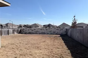 605 Elm Green St, Hutto, TX 78634 - Photo 2