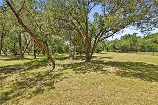 1121 Covered Bridge Dr, Driftwood, TX 78619 - Photo 38