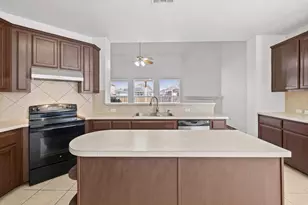 320 Lone Star Blvd, Hutto, TX 78634 - Photo 10