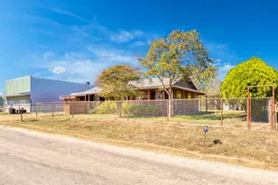 55 County Line Rd, Dale, TX 78616 - Photo 2