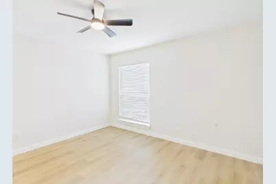 2124 Burton Drive #105, Austin, TX 78741 - Photo 16