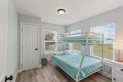 3929 4th Street, Galveston, TX 77554 - Photo 18