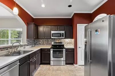 9209 Brandts Wood Street, Austin, TX 78744 - Photo 6