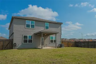 201 Constitution St, Liberty Hill, TX 78642 - Photo 34