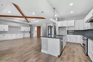 21603 Thomas Cove, Lago Vista, TX 78645 - Photo 14