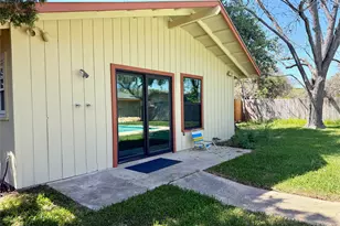 141 Oaklane Dr, Universal City, TX 78148 - Photo 26
