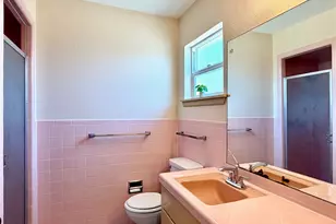 141 Oaklane Dr, Universal City, TX 78148 - Photo 16